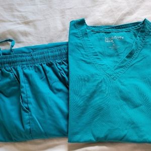 Scrubfinity scrub set TEAL size XL